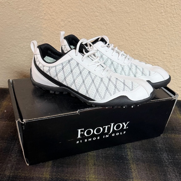 FootJoy Shoes - FootJoy Women’s White and Black Golf Shoes